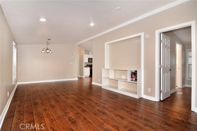 4201 Topanga Canyon Boulevard, 41 photo 3