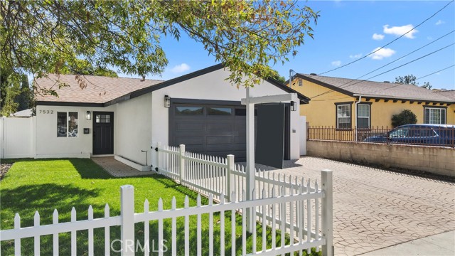 7532 Jamieson Avenue photo 3