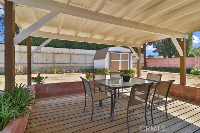 8030 Hesperia Avenue photo 2