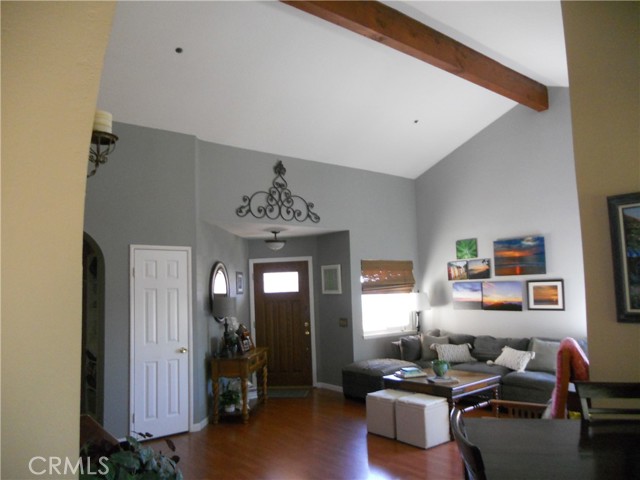 14123 Bermax Avenue photo 5