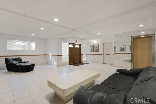5400 Lindley Avenue #20