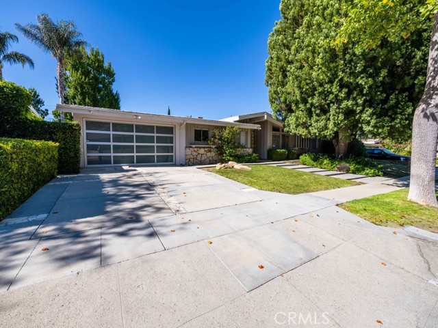 23030 Mosby Street photo 1