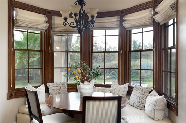 Dining Nook with built in Seating