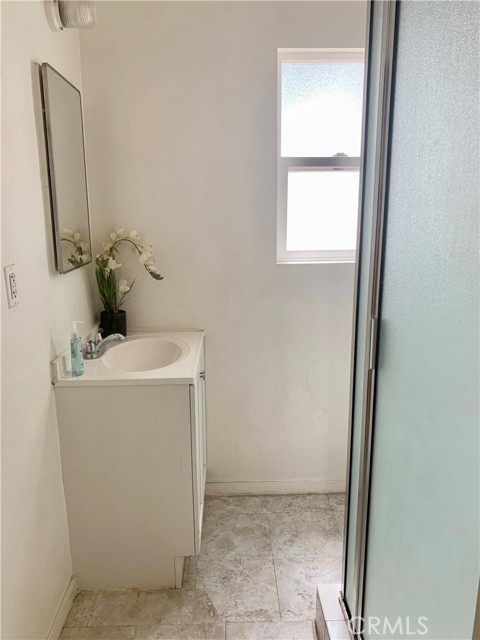 15825 Devonshire Street photo 7