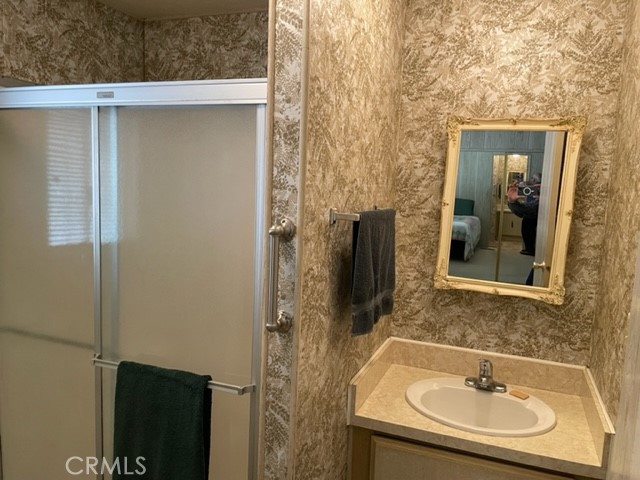 2175 Pavo photo 8