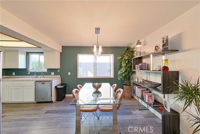8958 Burnet Avenue, B5 photo 5