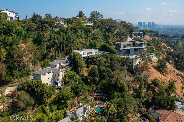 9430 Readcrest Drive Beverly Hills, California Come visit this timeless Glamorous home,nestled in Nature.
This home has breath taking views from every corner of the house.
The Elegant home consist's of 6 Bedrooms 5 Bathrooms plus 2 powder rooms, formal living room,a classic formal dining room with soaring high ceiling's,french door's that open out to Tranquil million $$$$$$ Canyon Views.
The large Master bedroom features a sitting area,cozy balcony high on top of lush landscaped rear yard.
The Chef's Kitchen consist's of all Viking appliances,large french marble countertop Island, and custom cabinetry.
A large outdoor patio made for intimate and large parties.
Oversized two-car garage.
A 1500+ Bottle wine cellar and so much more makes this property a Must Show.
This property is also listed for Lease $17,000 a month Furnished .