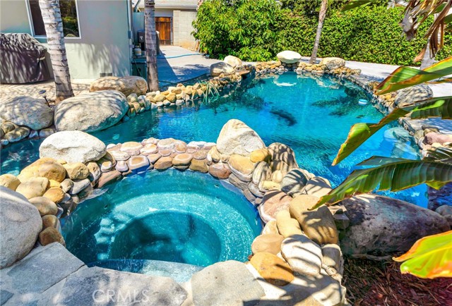 6720 Kurl Way photo 2