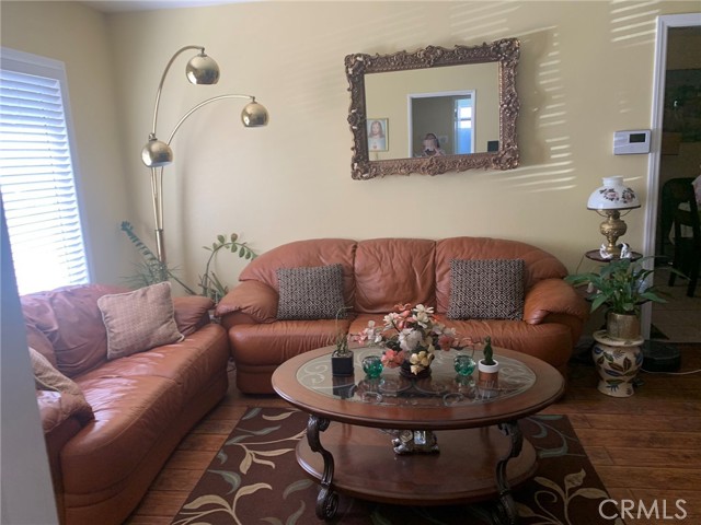 8840 Dorrington Avenue photo 2