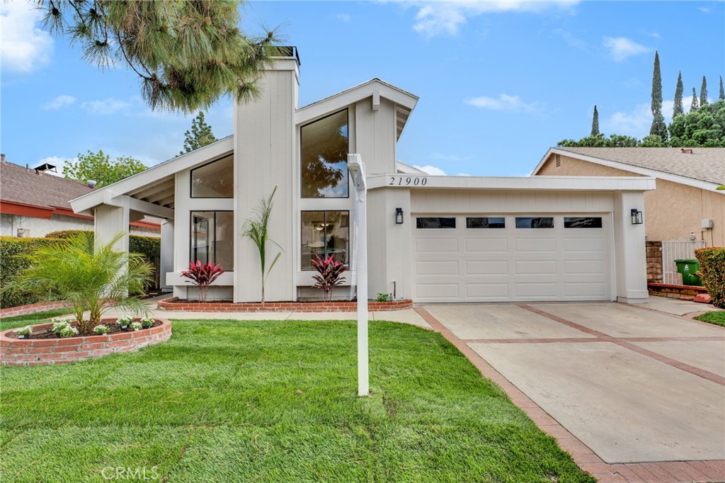 21900 Dupont Street, Chatsworth, CA 91311