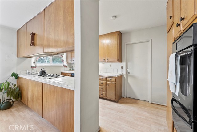13210 De Foe Avenue photo 6