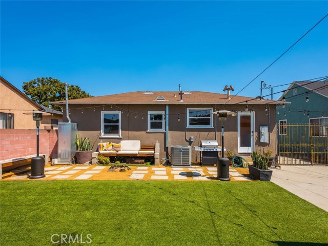 2822 Los Feliz Drive photo 1
