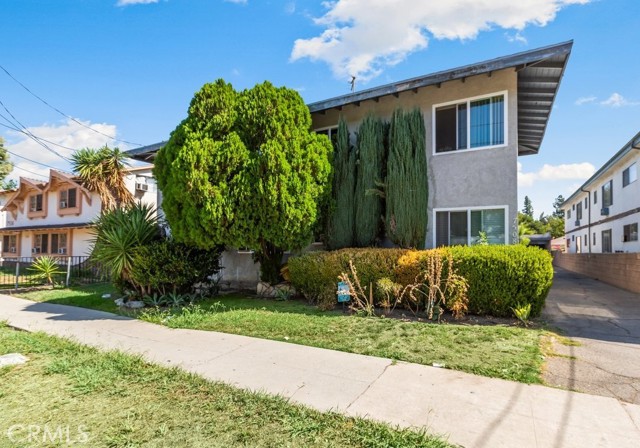 Photo of 7508 Canby Avenue, Reseda, CA 91335