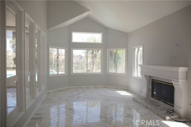 Detail Gallery Image 4 of 24 For 24825 Alexandra Ct, Calabasas,  CA 91302 - 4 Beds | 4/1 Baths
