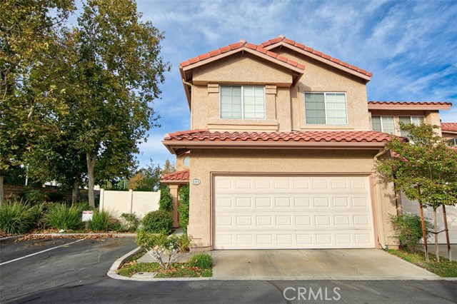 28127 Bobwhite Circle 101 Saugus, California Fantastic opportunity in the highly desirable Brock Canyon Villas! Beautiful town home, with a great corner location. This town home has 3 bedrooms, 2 and 1/4 baths, and is approx. 1492 sq ft. Living room has stunning valances, crown molding, fresh paint and fireplace with decorative mantel. Kitchen has bonus counter top /cabinet area, recessed lights and updated tile counter tops with neutral back splash. Master bedroom has huge walk-in closet with professional organizers and laminate wood floors. Master bathroom has an oval soaking tub and shower, updated light fixtures and sink hardware. Second bathroom has tub/shower combo, updated light fixture and mirror. Downstairs bath is complete with newer vanity, decorative mirror and light fixture. Additional updates include full copper re-pipe, tile flooring downstairs and ceiling fans in each bedroom. This town home has a 2 car attached garage and spacious patio/yard area with artificial grass, concrete pad and paver stones. Enjoy the community pool and spa. Close to shopping and dining. This home is a must see!