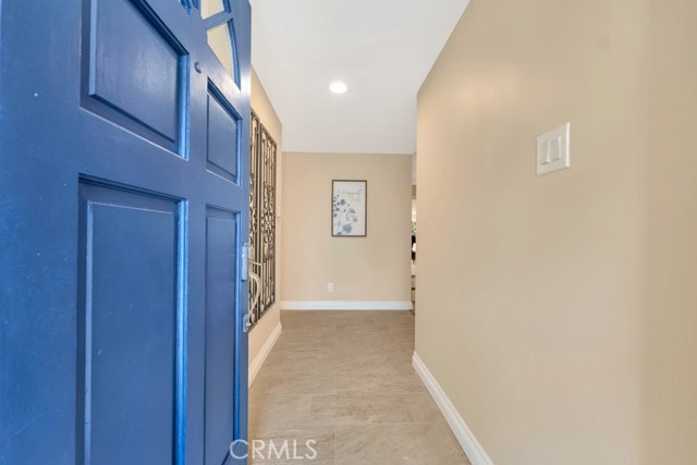 1896 Munson St. - Entryway