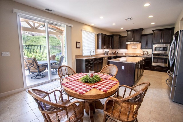 Spacious breakfast nook.