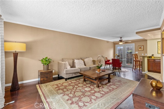 1620 North San Fernando Boulevard, 43 photo 3