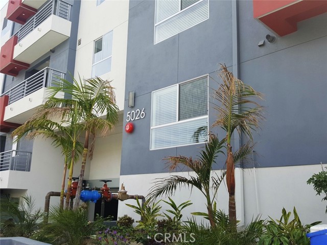 Image 3 for 5026 Rosewood Ave #402, Los Angeles, CA 90004