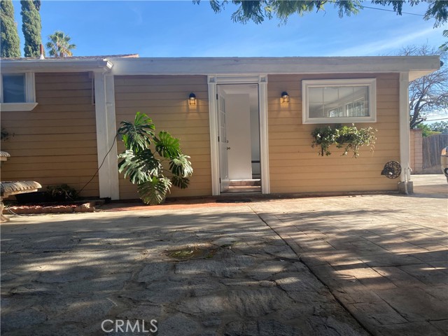 8750 Norris Avenue photo 2