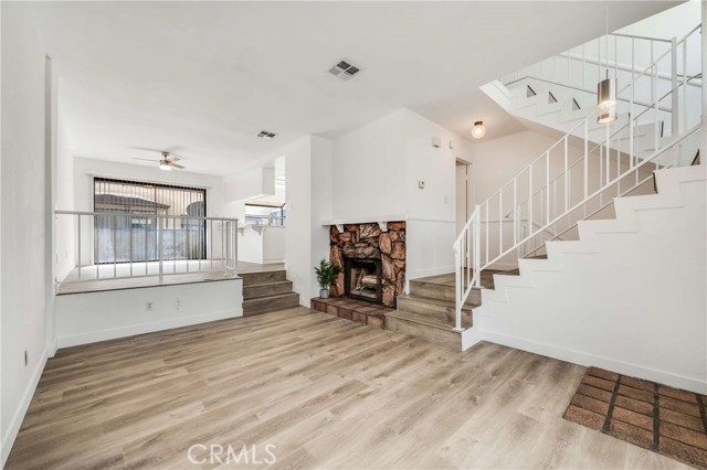13901 Sayre Street, 7 photo 7