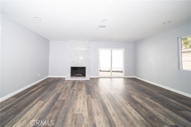 13037 Alexander Street photo 6