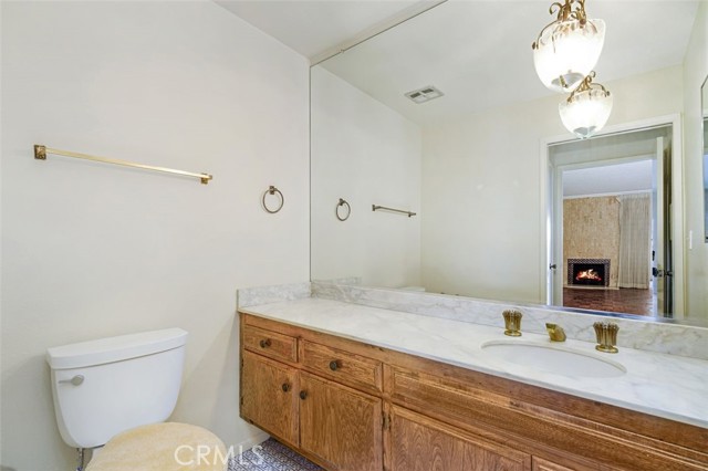 5139 Balboa Boulevard, 3 photo 6