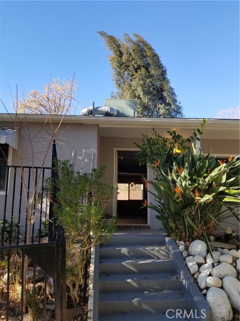 3 Bed Home for Sale in Val Verde, California