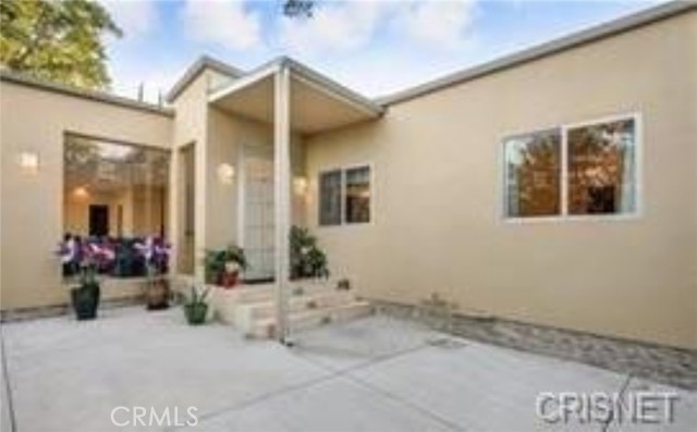 Photo of 5353 Shirley Avenue, Tarzana, CA 91356