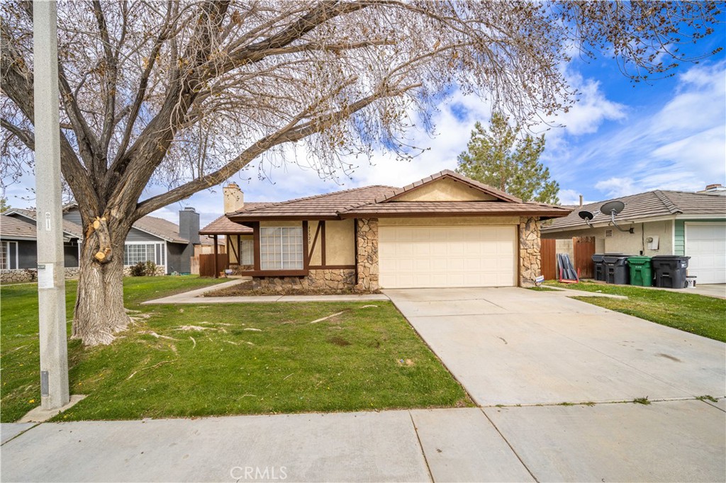 43920 Estrella Lane, Lancaster, CA 93535