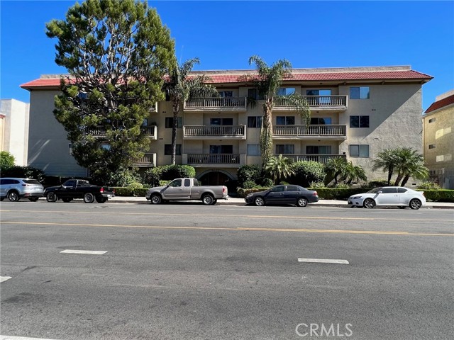 5400 Lindley Avenue, 322 photo 2