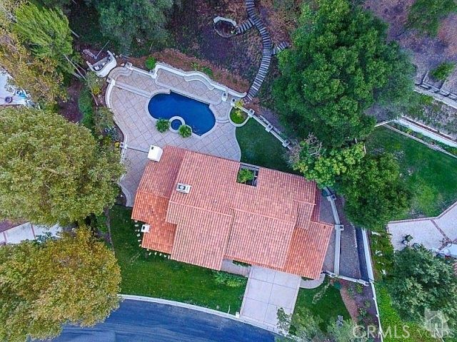 3942 Cresthaven Drive photo 3