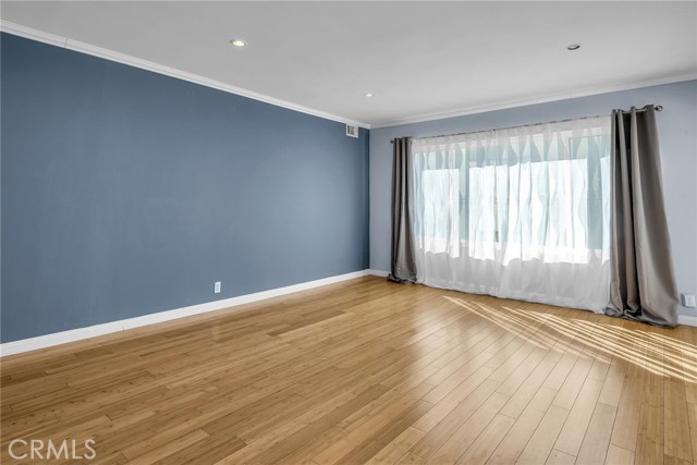 14335 Huston Street, 106 photo 3