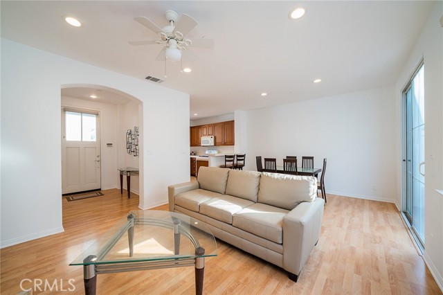 1800 Pacific Coast, Redondo Beach, California 90277, 3 Bedrooms Bedrooms, ,3 BathroomsBathrooms,Residential,Sold,Pacific Coast,SR21182968