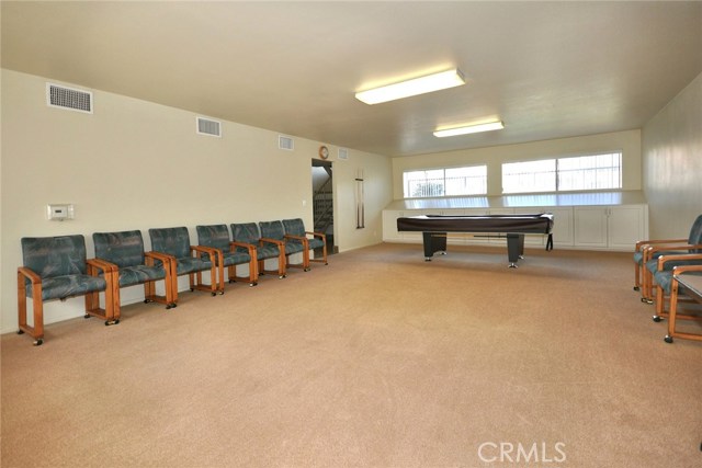 Recreation/ Meeting room