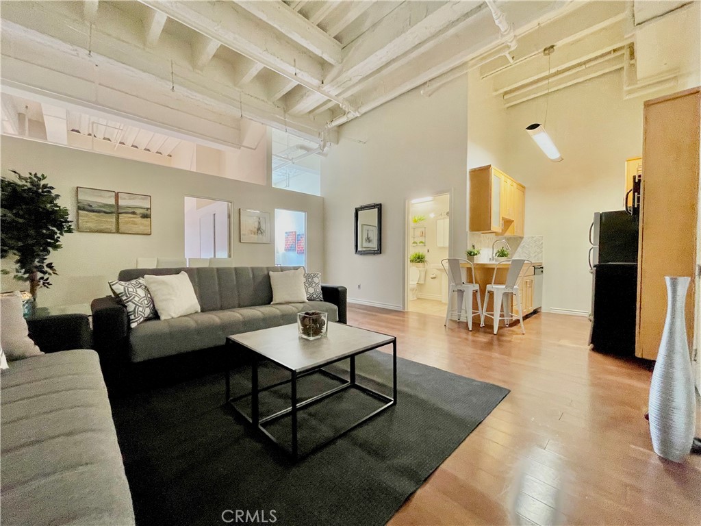 312 W 5th Street 203, Los Angeles, CA 90013