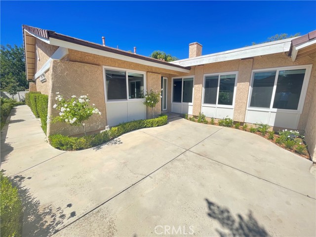 2134 Crespi Lane photo 3