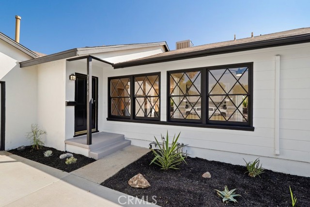 7436 Sunnybrae Avenue photo 3