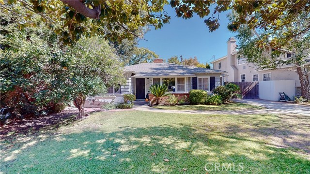 4140 Sunnyslope Avenue photo 2