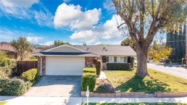 2102 Waldo Street photo 1