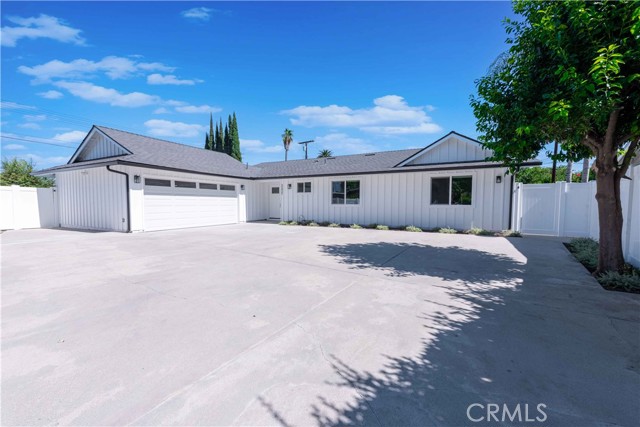 22425 Welby Way photo 3