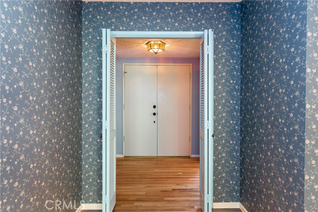 18209 Superior Street photo 7
