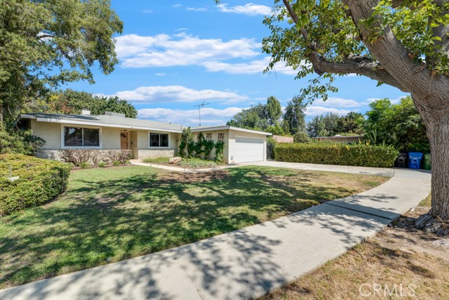 15831 Eccles Street photo 2