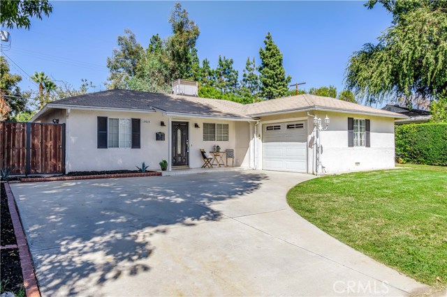 Photo of 17515 Cohasset Street, Van Nuys, CA 91406