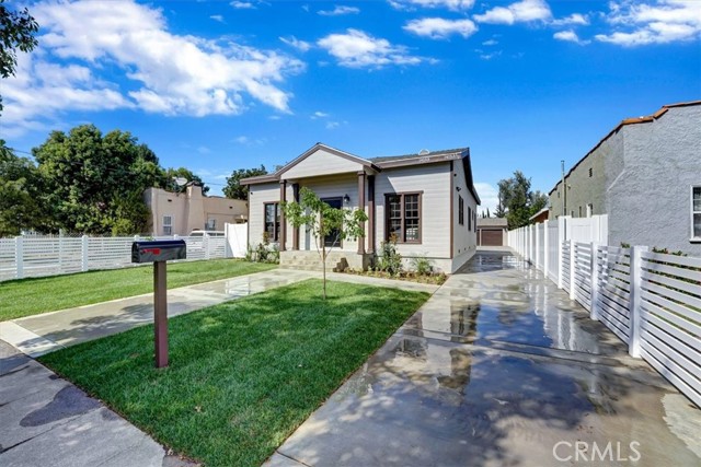 14153 Archwood Street photo 1