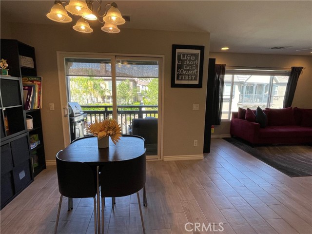 Spacious living/dining area