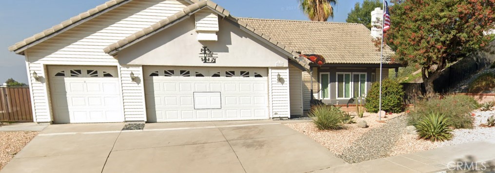 23008 De Berry Street, Grand Terrace, CA 92313