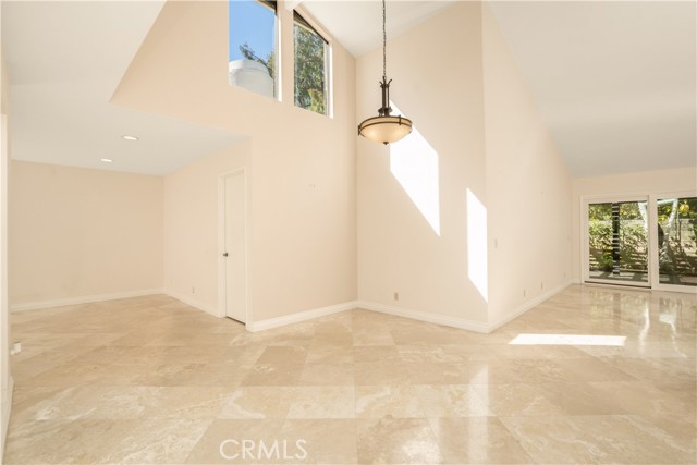 825 Shadow Lake Drive photo 4
