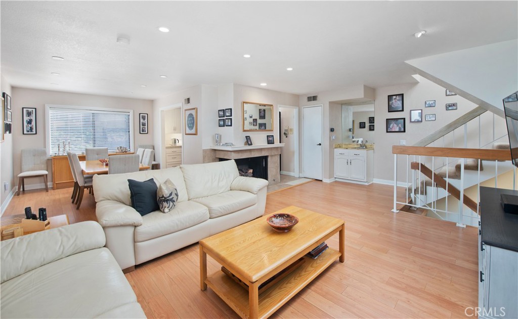 26312 W Plata Lane, Calabasas, CA 91302