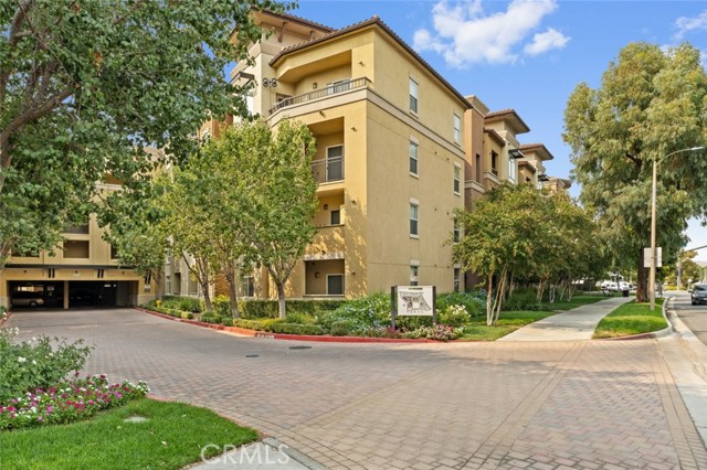 24535 Town Center Drive 6304 Valencia, California In the heart of Santa Clarita, across major shopping centers and all sorts of entertainment, sits a 1540 sqft, 3-bedroom, 2-bathroom condominium, located in a clean and well maintained complex. Upon entering this corner unit, you are greeted with tons of natural lighting that floods the open floor plan of the living room. Instantly at the left of entrance, is a lengthy kitchen, with tile flooring, styled with chestnut toned cabinetry, taupe countertops and built-in stainless-steel appliances. One hallway on the right of entry that leads to the primary bedroom and features carpet flooring, a an suite bathroom, and a walk-in closet. A second hallway that leads to two bedrooms, both of which have built in closet and carpet flooring throughout. A bathroom that has access from the hallway and to one of 2 bedrooms, which is conveniently used for guest as well. A balcony with access from both the living room and the primary bedroom to enjoy the peekaboo view of the city lights and to enjoy cool breeze of Santa Claritas hot days. Unit includes an induvial laundry room with a washer/dryer hookup and a controlled entrance parking structure with 2 side by side parking spaces.